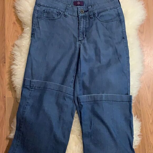 NYDJ lightweight medium wash  jeans - Picture 2 of 6